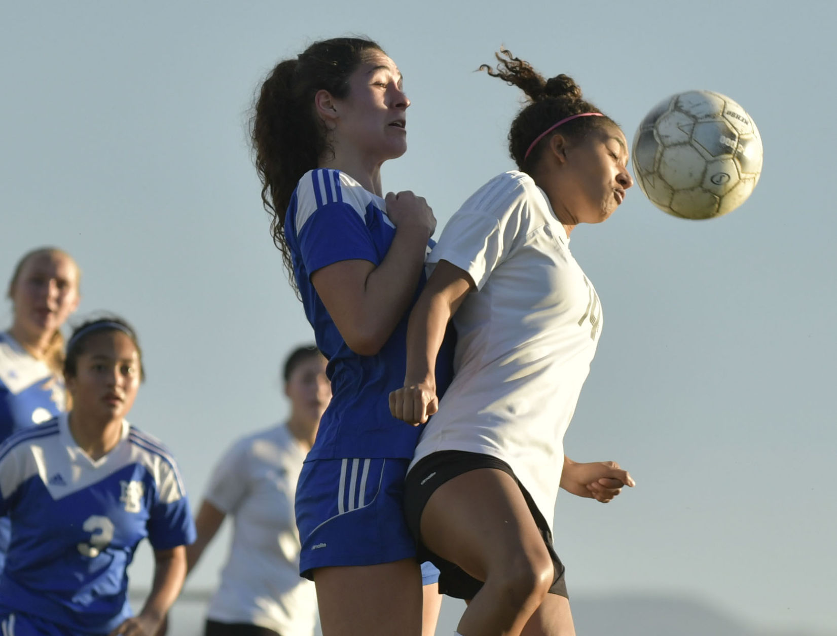 010217 MB CHS g soccer 07.jpg